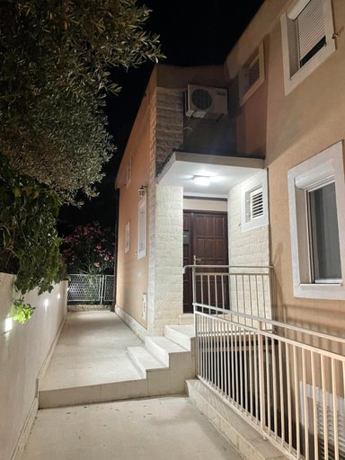 Others 3, Apartments Minja S
