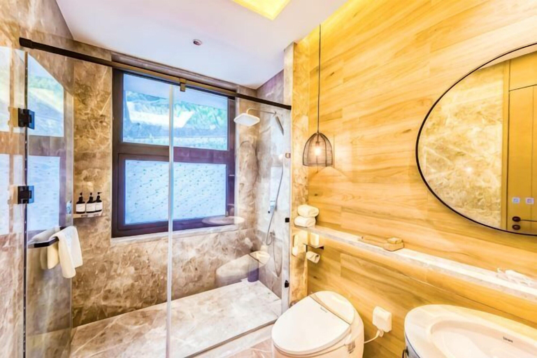 Bathroom 4, Dongquan Hot Spring Holiday Hotel, Dalian