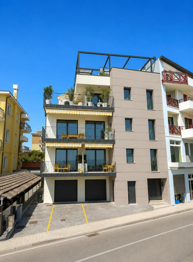 Exterior & Views