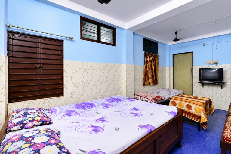 Bedroom 2, Alankar Lodge, Pashchim Medinipur