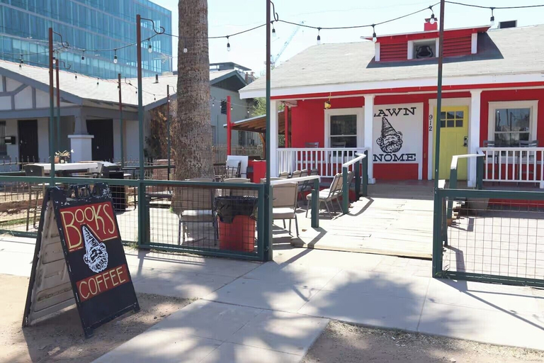 Outdoor dining 2, DTPH Urban Escape – Pool, Maricopa