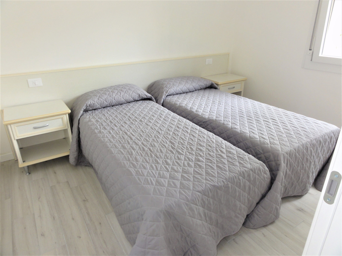 Room 5, Bright Flat in a Villa With Shared Pool, Venezia