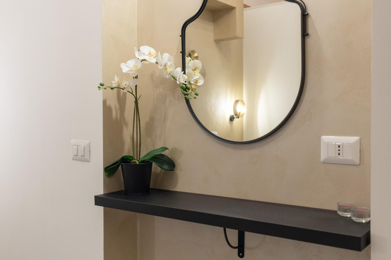 Others 2, Eralight21 Apartments, Bari