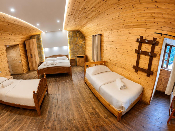 Bedroom 5, Bujtina Harusha, Shkodrës