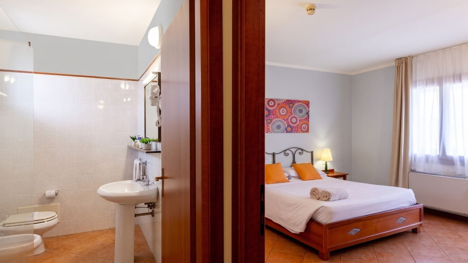 Bedroom 3, iH Hotels Villasimius Le Zagare Resort, Cagliari