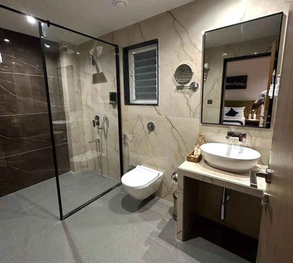 Bathroom 5, Townhouse MIDC Hadapsar Formerly Modi Niwas, Pune