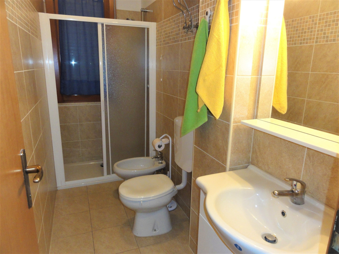 Bathroom, Cozy Flat With Spacious Terrace, Venezia