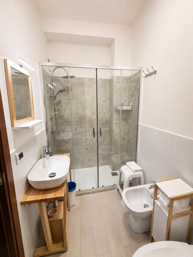 Bathroom 2, La Marmora, Sassari