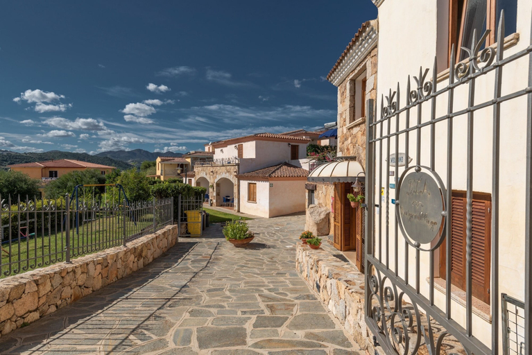 Exterior 2, Comfy Flat Immersed in Nature, Nuoro