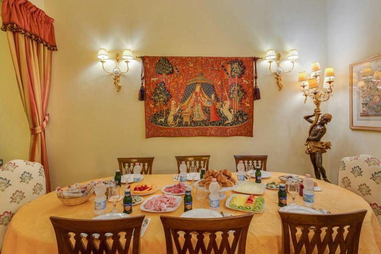 Food & Drinks 5, La Casa Del Garbo Luxury Rooms Suite, Florence