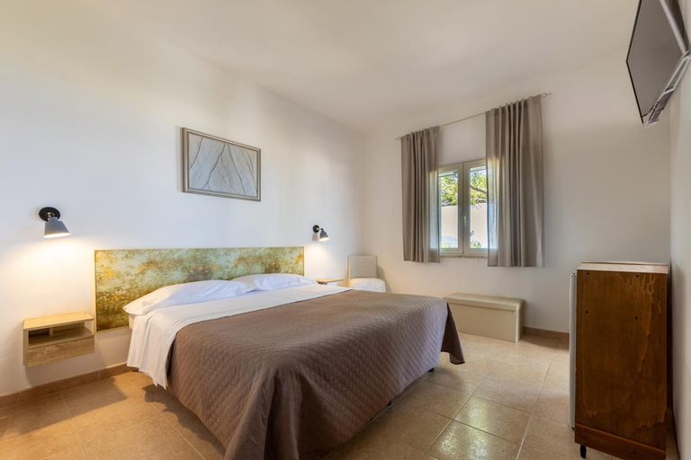 Bedroom 2, San Carlo - Terrazzo sul Mare con Ristorante e Pizzeria, Vibo Valentia
