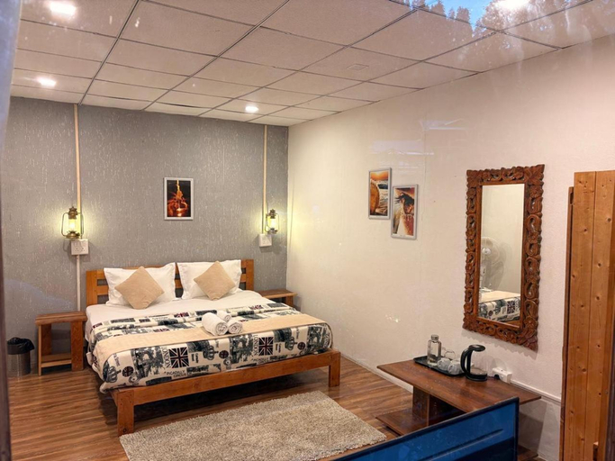 Bedroom, Mystic Vibes - Jibhi, Kullu