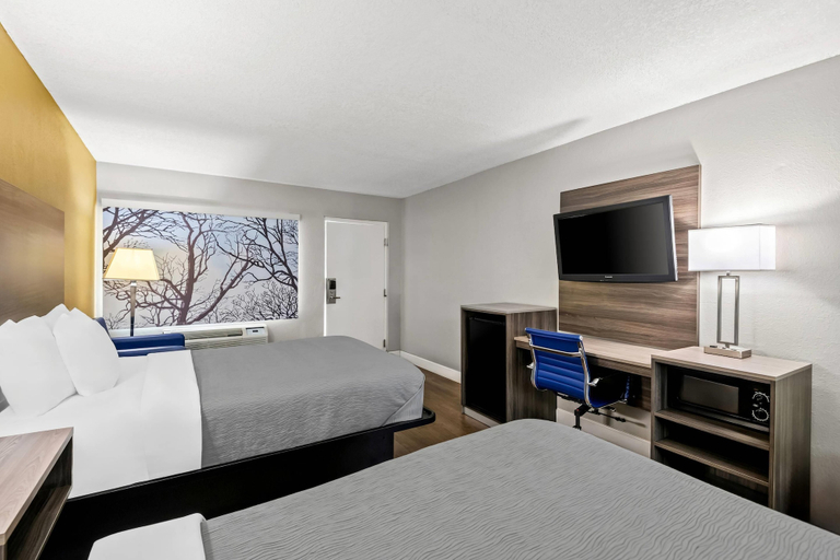 Bedroom 3, Quality Inn near Blue Spring, Volusia