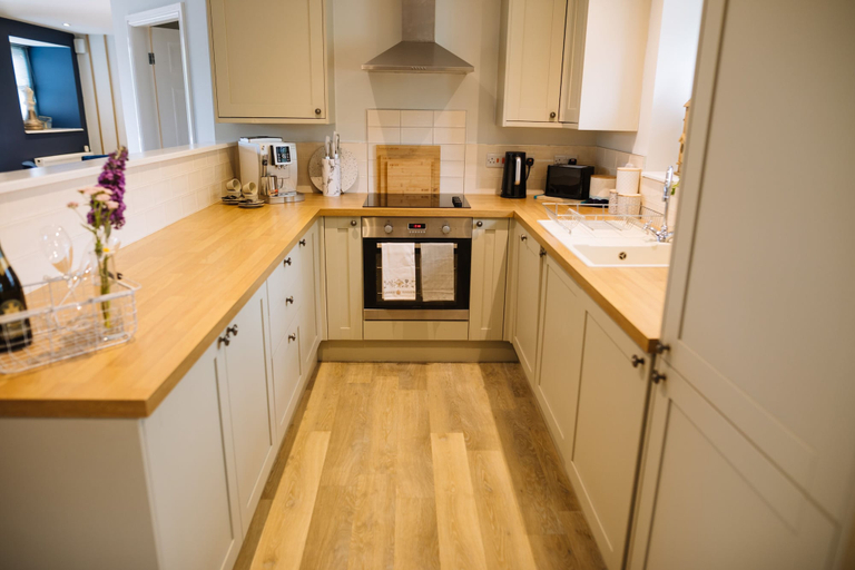 Private kitchen, Snowdon Studio Apartment, Conwy