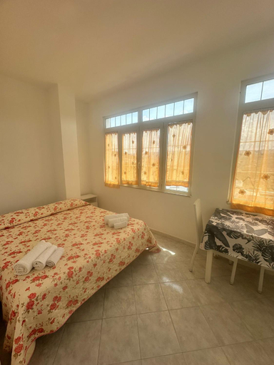 Bedroom 4, B&B vista mare, Foggia