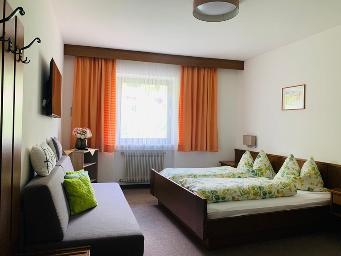 Bedroom, Tannerhof Bed & Breakfast, Bolzano