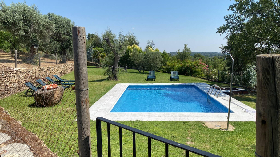 Swimming pool 4, Detached 4 Bedroom Villa with Pool, Cáceres