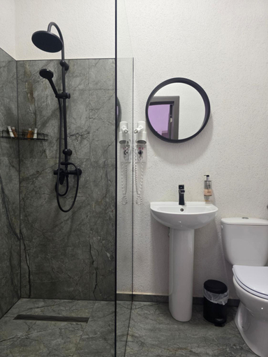 Bathroom 2, Turmhaus Hermannstadt, Sibiu
