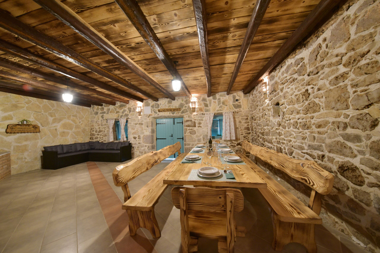 Others 5, Villa Lapis, Sveti Filip i Jakov