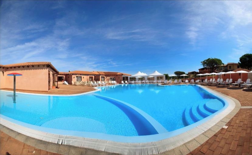 Pool 5, Comfy Studio With Pool, Olbia-Tempio