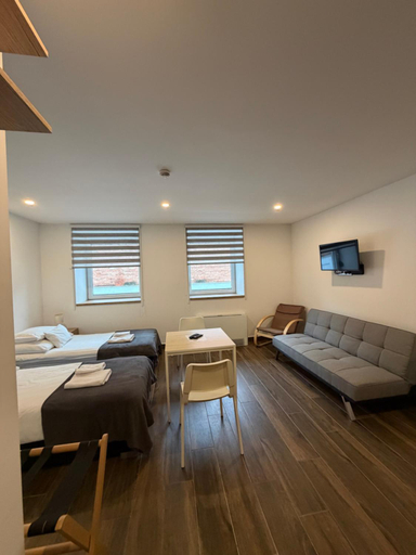 Bedroom 2, M70 Apartmanhaz, Miskolci