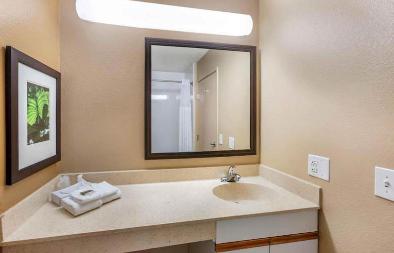 Bathroom 5, Extended Stay America Select Suites Phoenix Mesa West, Maricopa