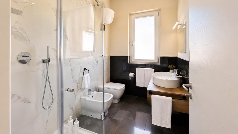 Bathroom 4, Brahma luxury B&B, Napoli