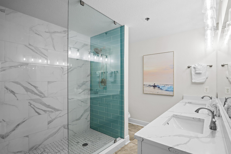 Bathroom 4, Ariel Dunes II 1909, Walton