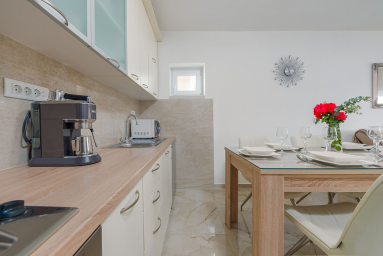 Others 5, Villa Andu Zadarvillas, Škabrnja