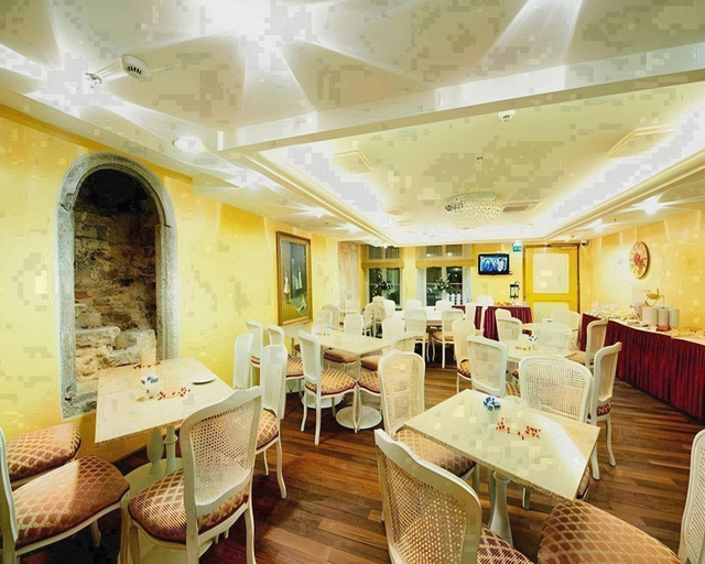 Food & Drinks 5, Meriton Old Town Garden Hotel, Tallinn