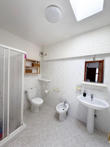 Bathroom 2, VILLA ROSSINI, Sassari