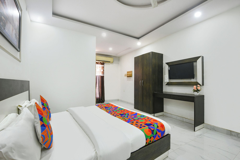 Room 2, Fabhotel Rajvanshi Palace, Gurgaon