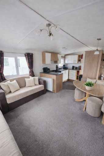 Living area 3, 3 bed Robin Hood Rhyl, Denbighshire