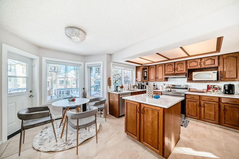 Private kitchen, Metta Stays Edgemont, Division No. 6