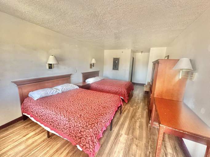 Room 5, Albuquerque lnn, Bernalillo