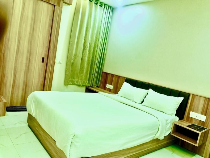Room 4, Accuotel lavish villa, Indore