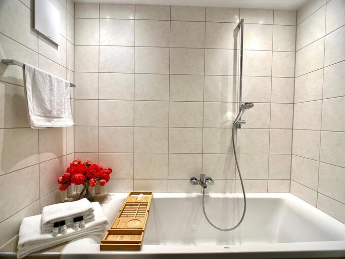 Bathroom 2, Stilvolles Apartment Coco am Bodensee, Bregenz