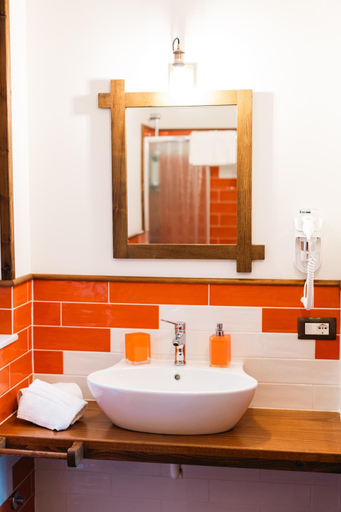 Bathroom 3, The Chalet, guest house, Napoli