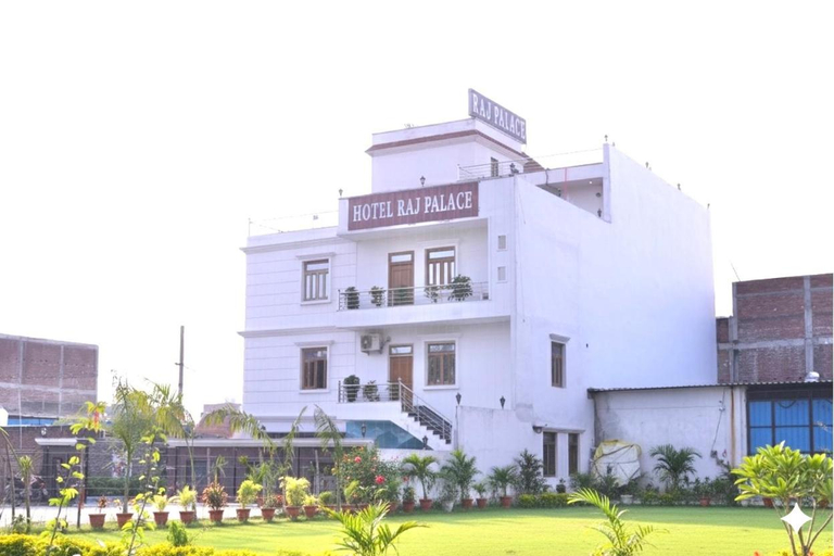 Exterior view 3, hotel raj palace, Wardha
