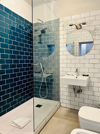 Bathroom 3, Cenci B&B, Rome