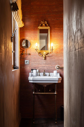 Bathroom 3, Hotel Cour Saint Georges by CW Hotel Collection, Oost-Vlaanderen