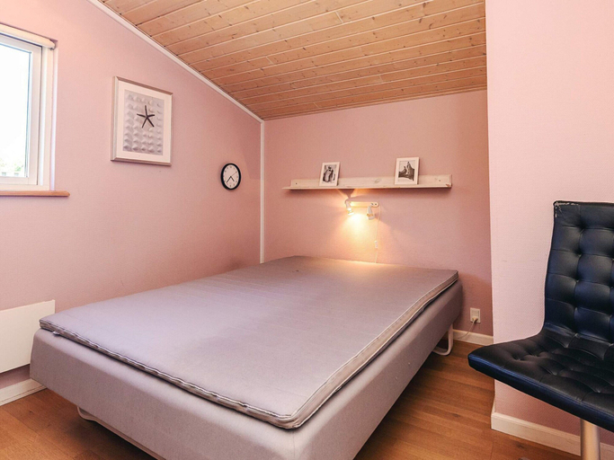 Bedroom 2, 4 Star Holiday Home in Vaeggerlose, Guldborgsund