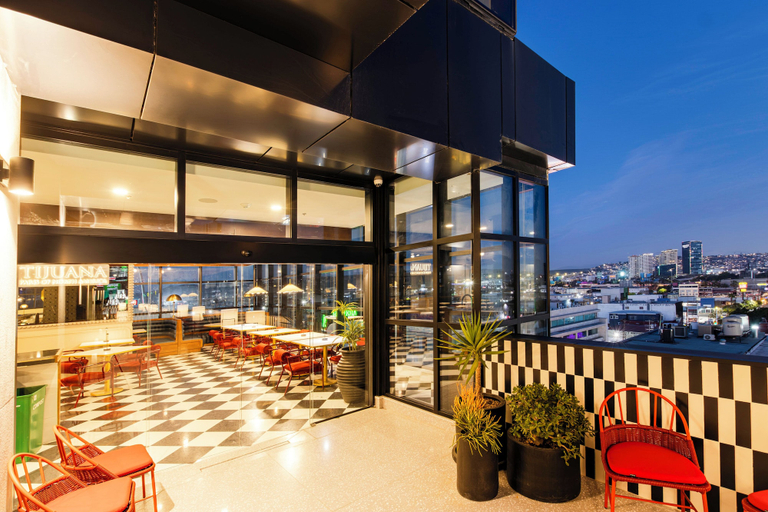 Restaurant 4, Hotel Indigo TIJUANA DOWNTOWN by IHG, Tijuana