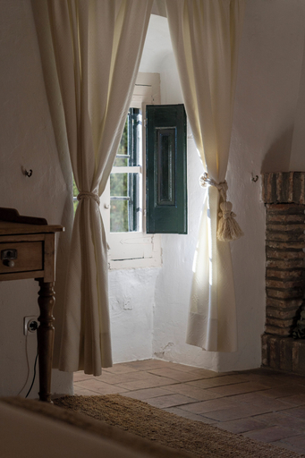 Interior 2, MOLÍ DE CAN BURJATS, Girona