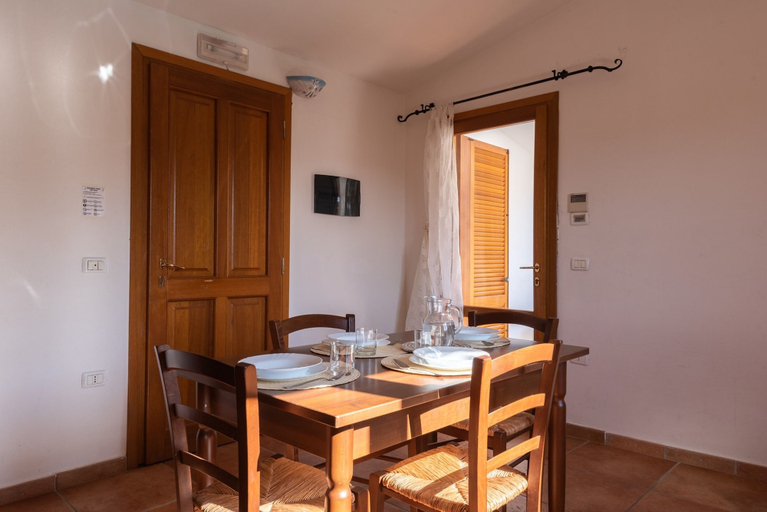 Dining room, Cozy Apartment Surrounded by Nature, Nuoro