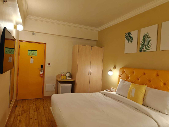 Room 2, Bloom Hotel Chennai Central, Chennai