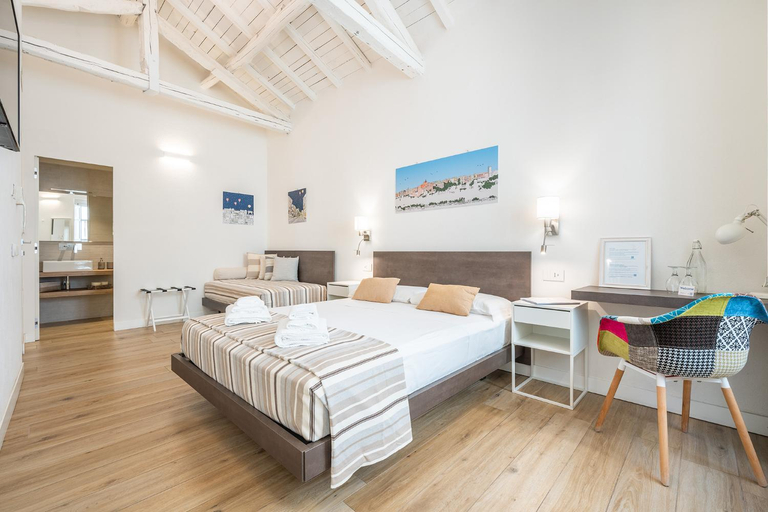 Bedroom 5, Karu Suites, Cagliari