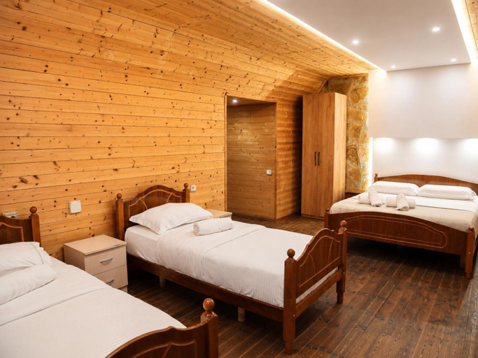 Bedroom 3, Bujtina Harusha, Shkodrës