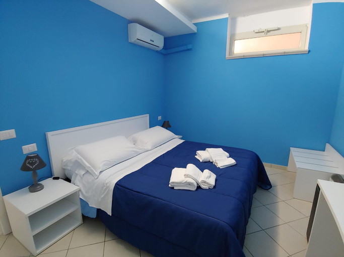 Bedroom 2, SORRENTO RELAIS BASEMENT, Napoli