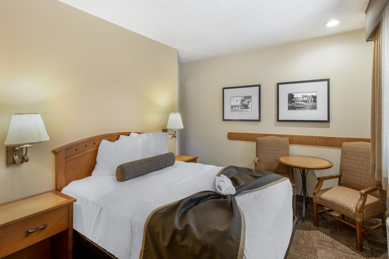Bedroom 3, Best Western Pioneer, Niobrara